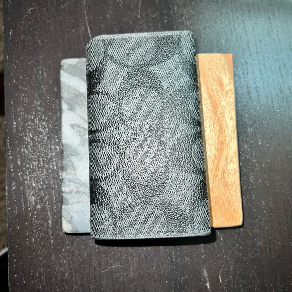 Key holder - Picture 4 of 5